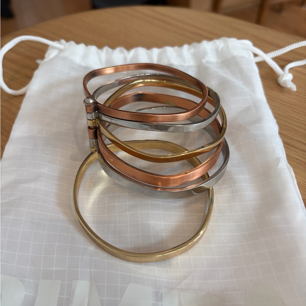Bimba y Lola | Tri-Tone Stackable Bangle Bracelet Set - Gold, Rose Gold & Silver - Picture 2 of 5